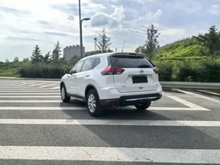 Nissan X-Trail 2023 купить из Китая, цена 2 325 000 ₽ — Suifenhe Auto