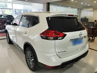 Nissan X-Trail 2025 купить из Китая, цена 2 338 000 ₽ — Suifenhe Auto