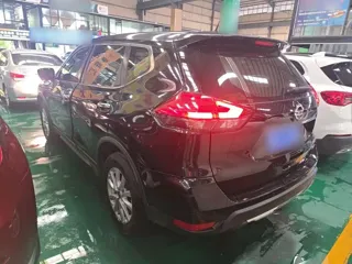 Nissan X-Trail 2019 купить из Китая, цена 1 977 000 ₽ — Suifenhe Auto