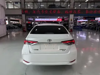 Toyota Corolla 2023 купить из Китая, цена 1 606 000 ₽ — Suifenhe Auto