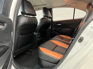 Toyota Corolla 2023 купить из Китая, цена 1 705 000 ₽ — Suifenhe Auto