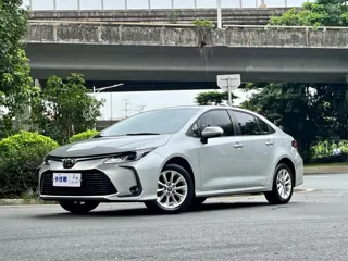 Toyota Corolla 2023 купить из Китая, цена 1 347 000 ₽ — Suifenhe Auto