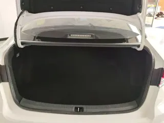 Toyota Corolla 2023 купить из Китая, цена 1 513 000 ₽ — Suifenhe Auto