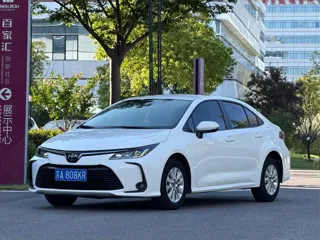 Toyota Corolla 2019 купить из Китая, цена 1 250 000 ₽ — Suifenhe Auto
