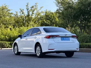 Toyota Corolla 2019 купить из Китая, цена 1 250 000 ₽ — Suifenhe Auto