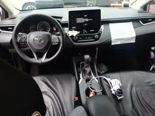 Toyota Corolla 2023 купить из Китая, цена 1 518 000 ₽ — Suifenhe Auto