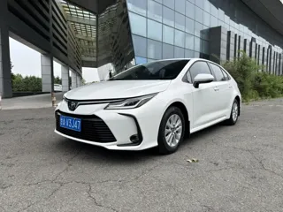 Toyota Corolla 2023 купить из Китая, цена 1 821 000 ₽ — Suifenhe Auto