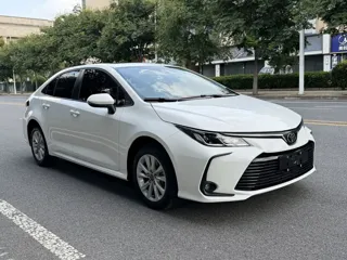Toyota Corolla 2023 купить из Китая, цена 1 668 000 ₽ — Suifenhe Auto