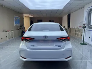 Toyota Corolla 2023 купить из Китая, цена 1 556 000 ₽ — Suifenhe Auto