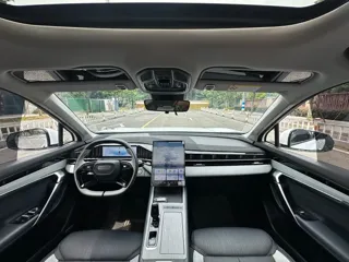 Geely Boyue L 2025 купить из Китая, цена 2 753 000 ₽ — Suifenhe Auto