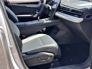 Geely Boyue L 2024 купить из Китая, цена 2 713 000 ₽ — Suifenhe Auto