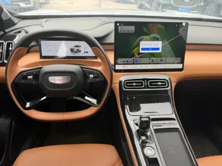 Geely Boyue L 2025 купить из Китая, цена 2 635 000 ₽ — Suifenhe Auto