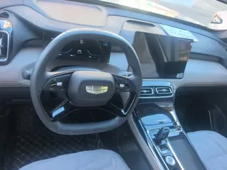 Geely Boyue L 2025 купить из Китая, цена 2 813 000 ₽ — Suifenhe Auto