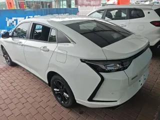 Dongfeng Aeolus Yixuan 2025 купить из Китая, цена 1 372 000 ₽ — Suifenhe Auto