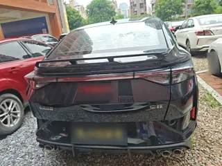 Dongfeng Aeolus Yixuan 2022 купить из Китая, цена 990 000 ₽ — Suifenhe Auto