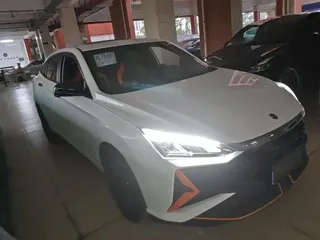 Dongfeng Aeolus Yixuan 2025 купить из Китая, цена 2 353 000 ₽ — Suifenhe Auto