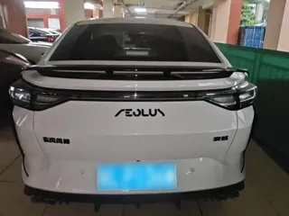 Dongfeng Aeolus Yixuan 2025 купить из Китая, цена 2 353 000 ₽ — Suifenhe Auto