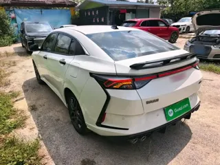 Dongfeng Aeolus Yixuan 2022 купить из Китая, цена 1 034 000 ₽ — Suifenhe Auto