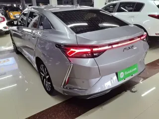 Dongfeng Aeolus Yixuan 2021 купить из Китая, цена 1 247 000 ₽ — Suifenhe Auto