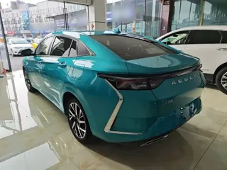 Dongfeng Aeolus Yixuan 2019 купить из Китая, цена 1 108 000 ₽ — Suifenhe Auto