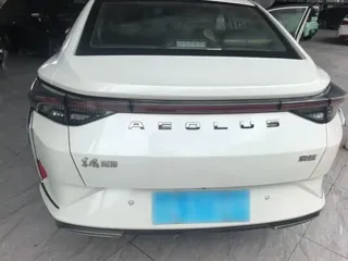 Dongfeng Aeolus Yixuan 2020 купить из Китая, цена 1 122 000 ₽ — Suifenhe Auto