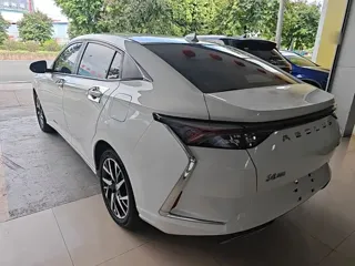 Dongfeng Aeolus Yixuan 2020 купить из Китая, цена 1 150 000 ₽ — Suifenhe Auto