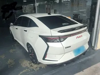 Dongfeng Aeolus Yixuan 2022 купить из Китая, цена 1 017 000 ₽ — Suifenhe Auto