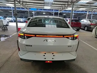 Dongfeng Aeolus Yixuan 2022 купить из Китая, цена 1 008 000 ₽ — Suifenhe Auto