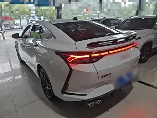 Dongfeng Aeolus Yixuan 2021 купить из Китая, цена 1 233 000 ₽ — Suifenhe Auto