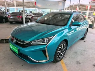 Dongfeng Aeolus Yixuan 2019 купить из Китая, цена 1 139 000 ₽ — Suifenhe Auto