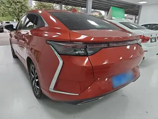 Dongfeng Aeolus Yixuan 2019 купить из Китая, цена 1 100 000 ₽ — Suifenhe Auto