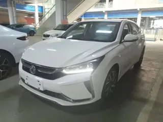 Dongfeng Aeolus Yixuan 2020 купить из Китая, цена 1 133 000 ₽ — Suifenhe Auto
