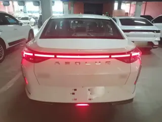 Dongfeng Aeolus Yixuan 2020 купить из Китая, цена 1 133 000 ₽ — Suifenhe Auto