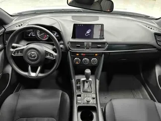 Mazda CX-4 2023 купить из Китая, цена 2 482 000 ₽ — Suifenhe Auto
