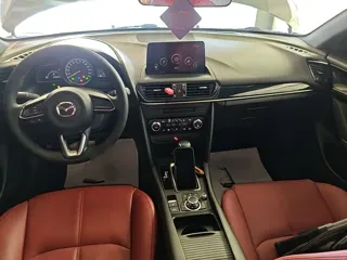 Mazda CX-4 2020 купить из Китая, цена 2 115 000 ₽ — Suifenhe Auto