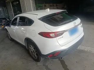 Mazda CX-4 2018 купить из Китая, цена 1 828 000 ₽ — Suifenhe Auto
