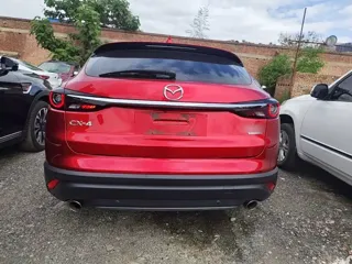 Mazda CX-4 2021 купить из Китая, цена 2 199 000 ₽ — Suifenhe Auto