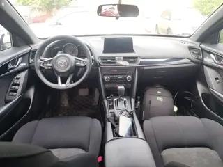 Mazda CX-4 2021 купить из Китая, цена 2 199 000 ₽ — Suifenhe Auto