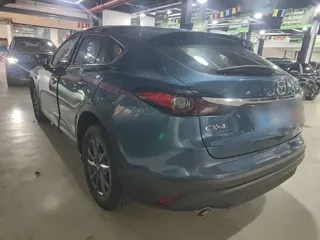 Mazda CX-4 2021 купить из Китая, цена 2 123 000 ₽ — Suifenhe Auto