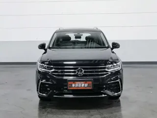 Volkswagen Tiguan L 2024 купить из Китая, цена 3 979 000 ₽ — Suifenhe Auto