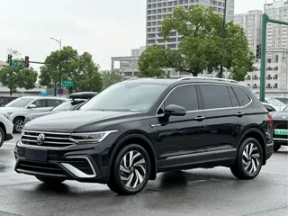 Volkswagen Tiguan L 2023 купить из Китая, цена 2 248 000 ₽ — Suifenhe Auto
