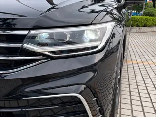 Volkswagen Tiguan L 2024 купить из Китая, цена 3 486 000 ₽ — Suifenhe Auto