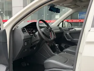 Volkswagen Tiguan L 2021 купить из Китая, цена 2 010 000 ₽ — Suifenhe Auto