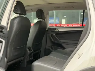 Volkswagen Tiguan L 2021 купить из Китая, цена 2 010 000 ₽ — Suifenhe Auto