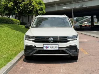 Volkswagen Tiguan L 2025 купить из Китая, цена 3 548 000 ₽ — Suifenhe Auto