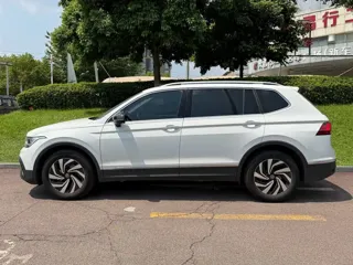 Volkswagen Tiguan L 2025 купить из Китая, цена 3 548 000 ₽ — Suifenhe Auto