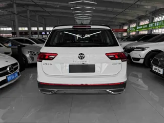 Volkswagen Tiguan L 2023 купить из Китая, цена 2 667 000 ₽ — Suifenhe Auto