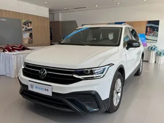 Volkswagen Tiguan L 2024 купить из Китая, цена 3 141 000 ₽ — Suifenhe Auto