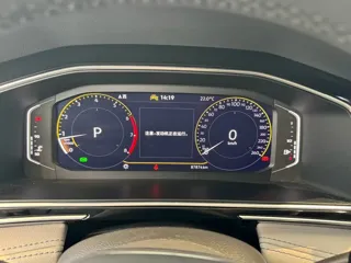 Volkswagen Tiguan L 2024 купить из Китая, цена 3 141 000 ₽ — Suifenhe Auto