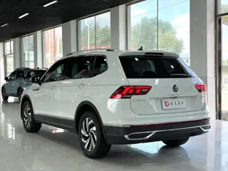 Volkswagen Tiguan L 2023 купить из Китая, цена 2 756 000 ₽ — Suifenhe Auto